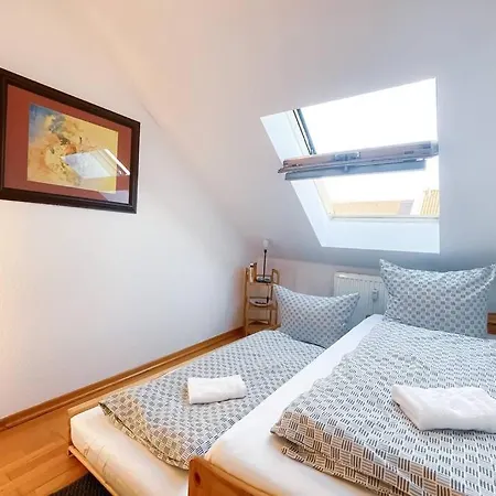 Gemutliche Altbauwohnung Mit Ausblick Und Netflix Апартаменты *