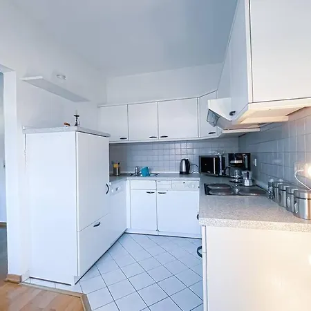 Gemutliche Altbauwohnung Mit Ausblick Und Netflix * Лейпциг