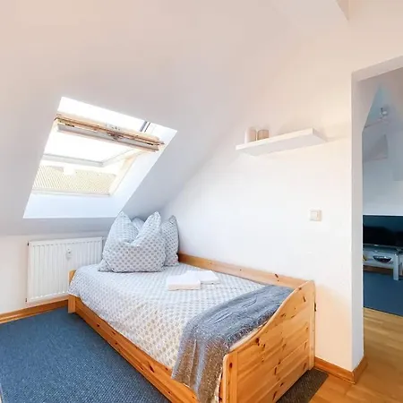 Gemutliche Altbauwohnung Mit Ausblick Und Netflix * Лейпциг